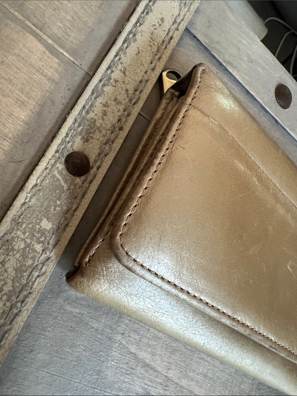 HOBO Metallic Taupe Leather Card Wallet - Picture 2 of 15